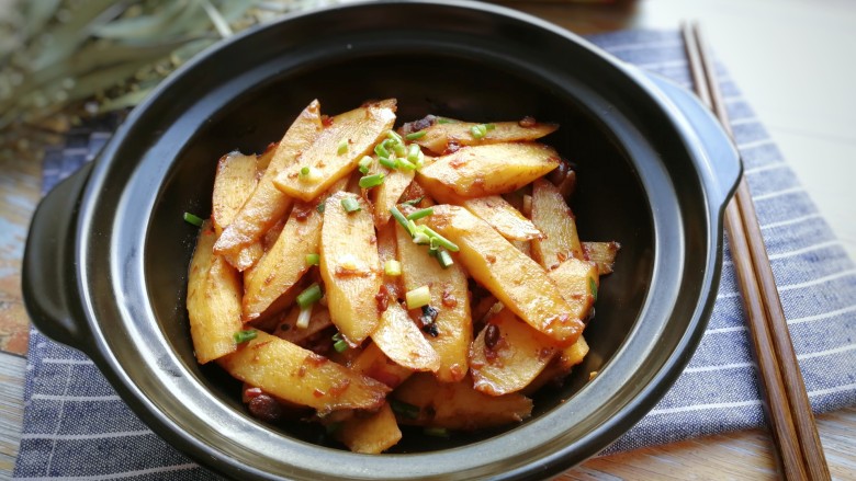 厨房挑战+素菜+酱爆山药片,成品图!
