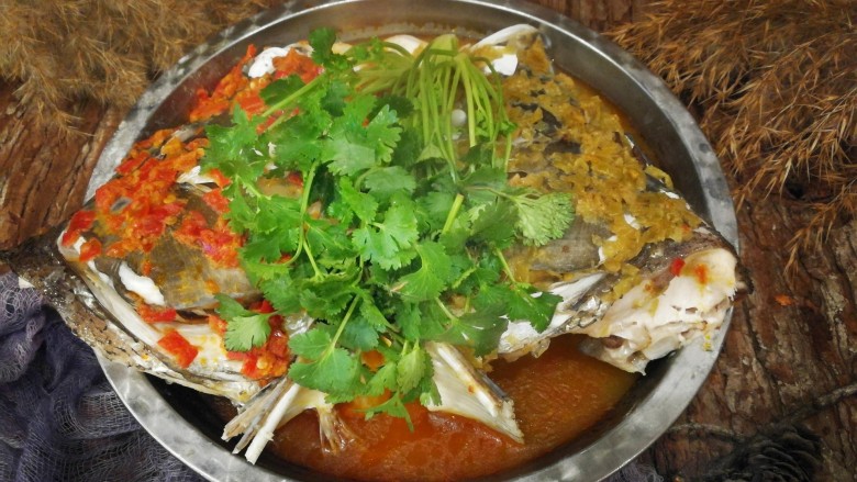 双味鱼头,分分钟光盘,大家一定要多准备米饭哦
晚上拍照不好,大家原谅哦