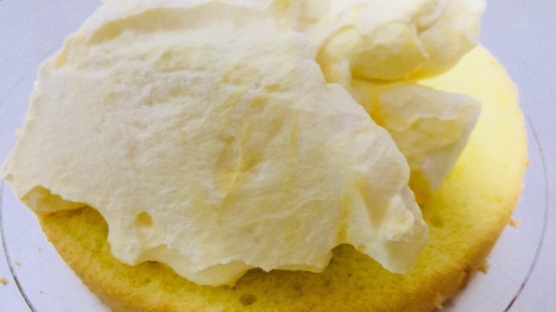 草莓蛋糕,夹心部分可以加入<a style='color:red;display:inline-block;' href='/shicai/ 13479'>芒果汁</a>