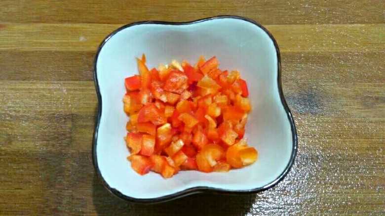 厨房挑战+荤菜+烂肉豌豆(肉末豌豆),装好备用