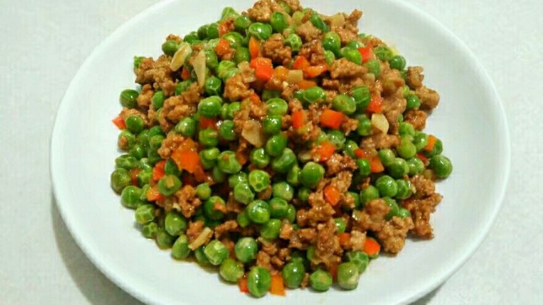厨房挑战+荤菜+烂肉豌豆(肉末豌豆),出锅装盘