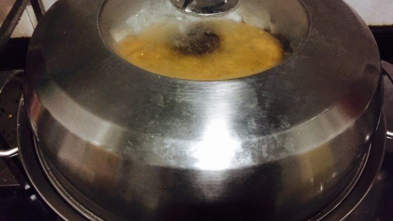 红糖红枣发糕,面糊发酵一小时,必须至模具8分满。