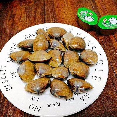 一锅炖+海鲜烩锅,反复搓,冲洗干净