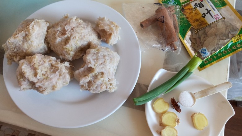 鸳鸯锅:东北酸菜&番茄锅,酸菜汤底原料