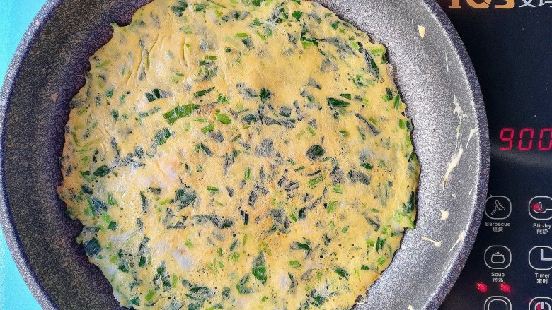 #补铁#菠菜煎饼,小火慢烙,直至两面熟透即可
