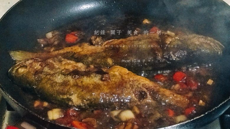 浅湘食光&红烧小黄鱼,红烧黄花鱼完成(此时可放点<a style='color:red;display:inline-block;' href='/shicai/ 138'>大葱</a>)