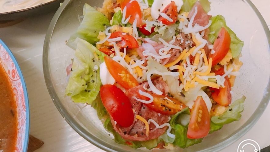 懒人意式烘蛋沙拉（无酱版）
