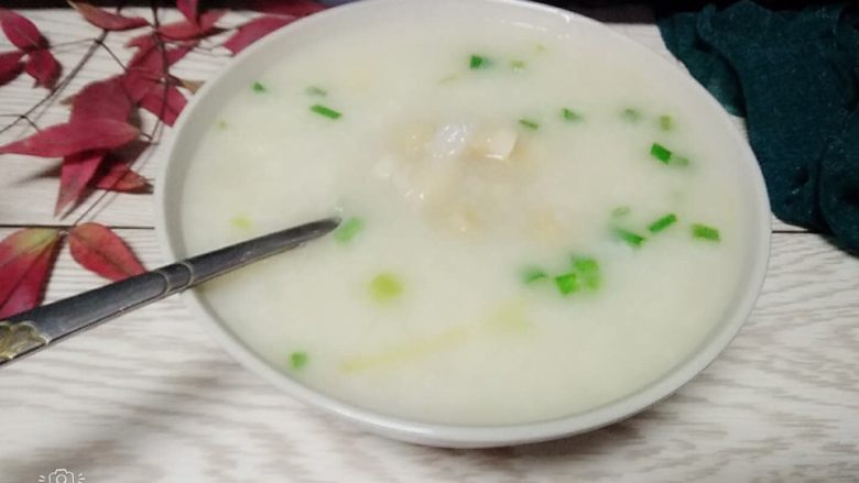 砂锅瑶柱粥,盛一碗,好鲜好香哦