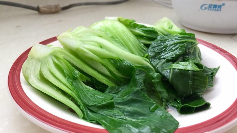 阿晨私房菜➕台式卤肉饭,捞出青菜备用