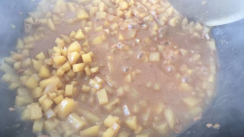 土豆卤,土豆熟了以后 大火收汁