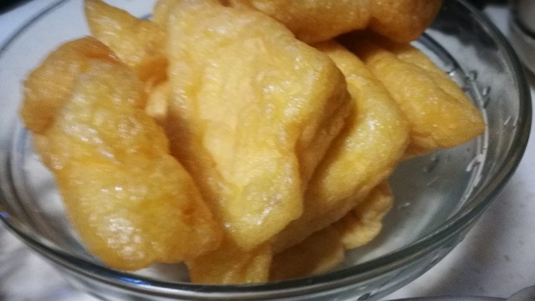 金包含珠~油豆腐酿肉煲,<a style='color:red;display:inline-block;' href='/shicai/ 53909'>油豆泡</a>