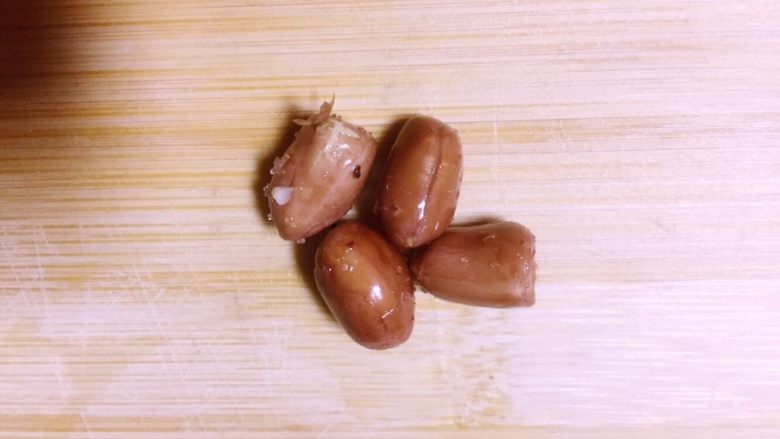 #微波炉美食#可可香花生粒,你会问,还有这些没有绽开的怎么样呢,酥脆了吗?
