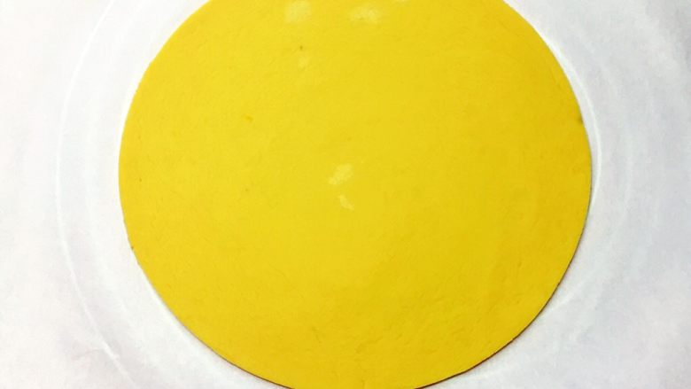 幸运福,切割好的圆饼,圆圆的。
