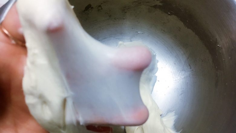 白雪公主与七矮人,揉出薄膜,即可。