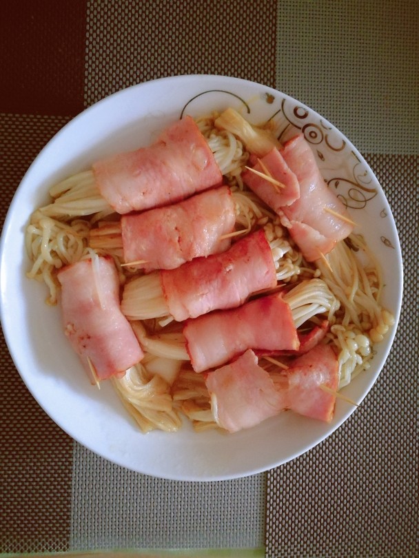 香煎培根金针菇