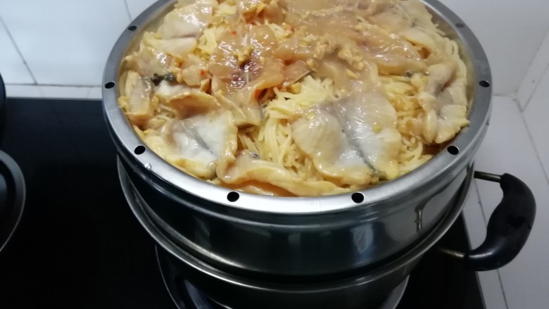 米粉鱼,铺上鱼片