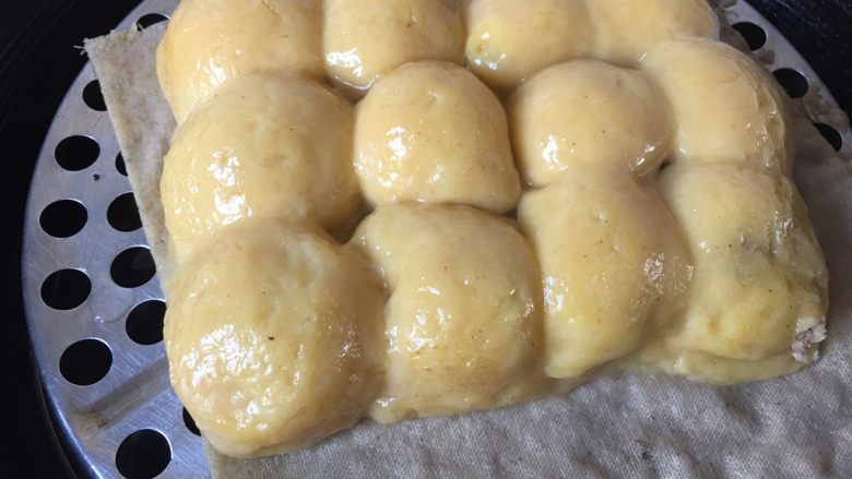 韭菜盒子,出锅沾糖 特别好吃