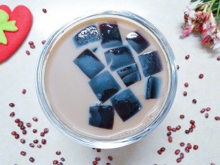 烧仙草红豆奶茶