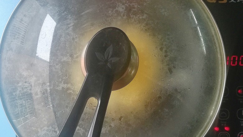 #宝宝辅食#苔香土豆太阳蛋,加盖，小火焖至熟透即可