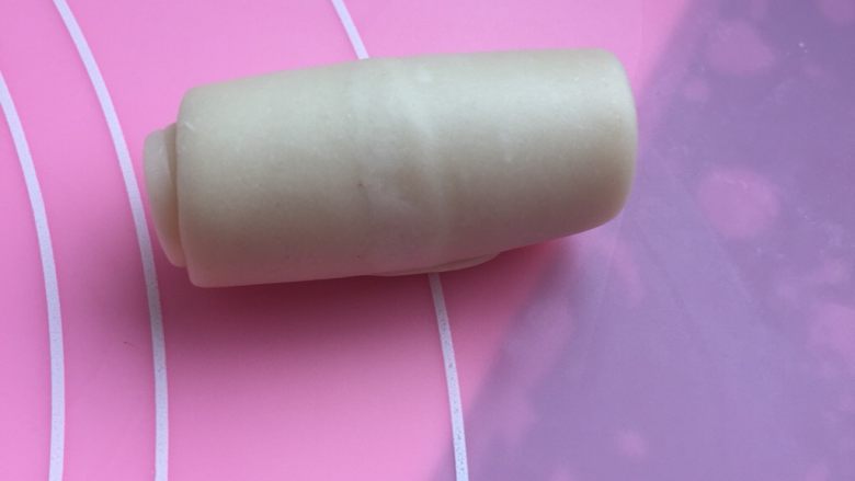 蛋黄酥,卷好的样子