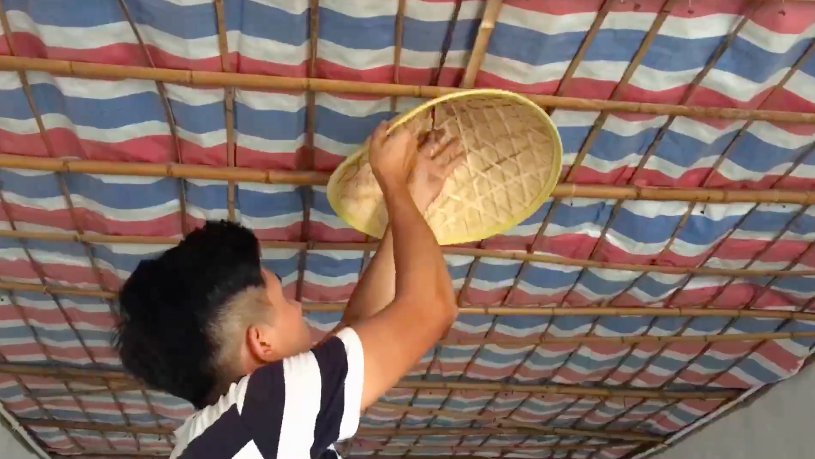 《野居青年》自己动手烧泥碗 做竹筒杯 院子老树上的木耳弄下来做了顿回锅肉