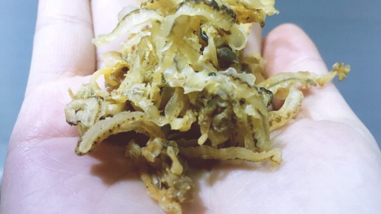 早餐系列之干贝边鸡蛋面,准备一把干贝边,喜欢吃的朋友可以多放点