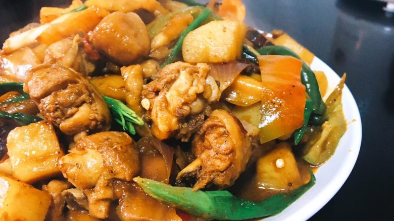 大盘鸡,土豆软糯,鸡肉很很入味