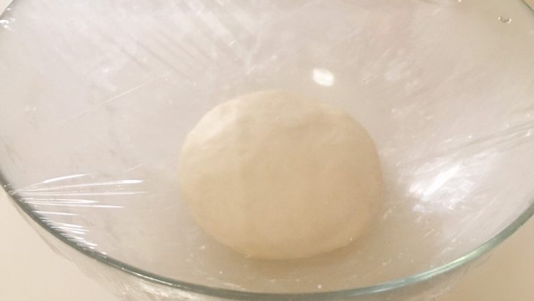 迷你葱油饼,盖上保鲜膜,醒发20分钟