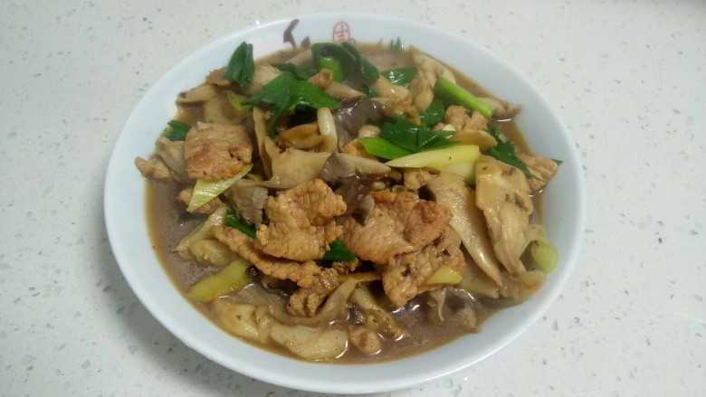 肉片炒平菇,再来一张。