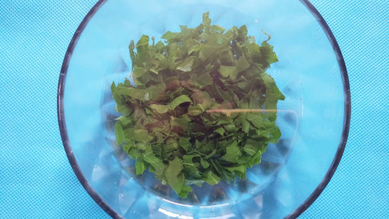 迷你墨西哥蛋卷,过冷水,以保持蔬菜不会变色