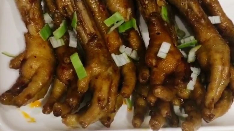 红烧鸡爪