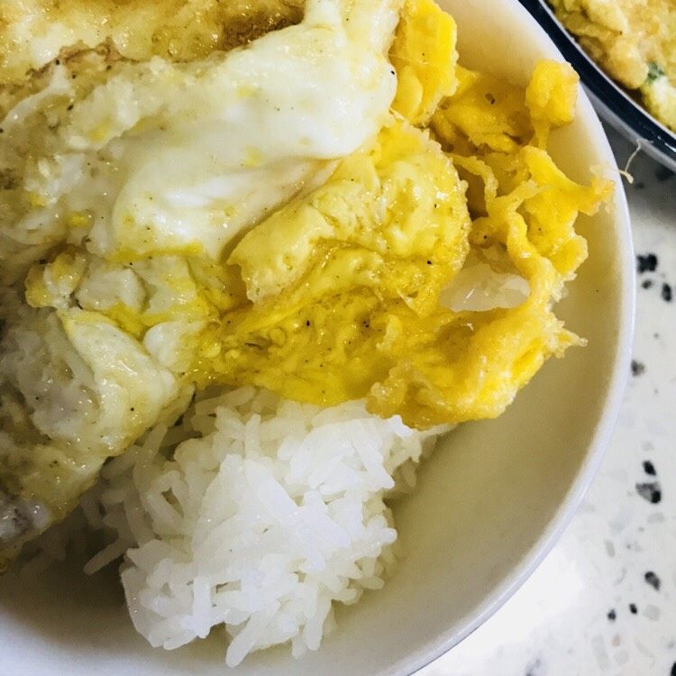 营养餐,这碗米饭🍚请蹭热吃