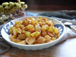 香煎土豆鸡胸肉丁