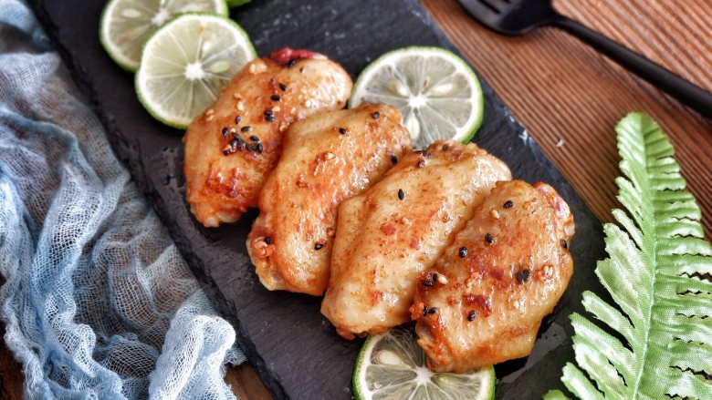 简单快手—奥尔良煎鸡翅