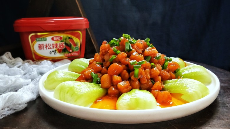 <span style="color:red">鲜</span><span style="color:red">掉</span><span style="color:red">眉毛</span>也要吃<span style="color:red">的</span>辣酱干贝