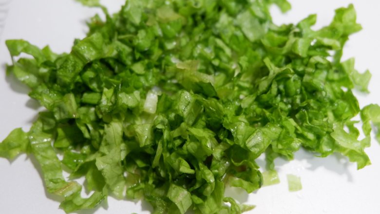 辣松青菜粥,<a style='color:red;display:inline-block;' href='/shicai/ 121'>生菜</a>洗净切碎