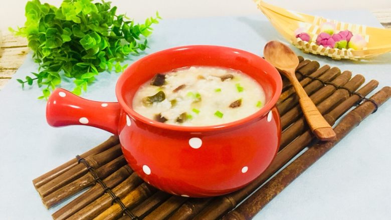 电饭煲＋皮蛋瘦肉粥_1531574088067