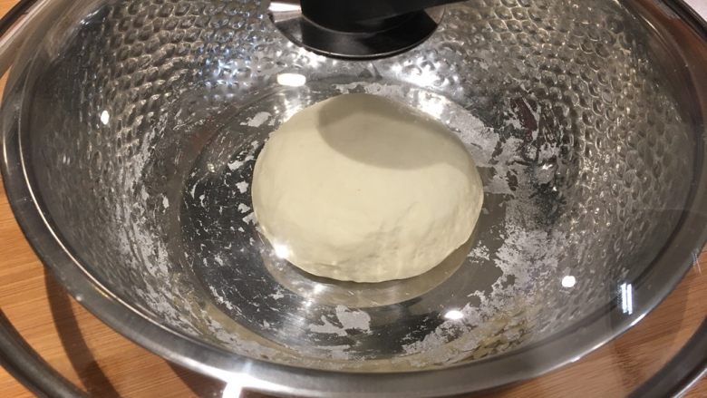 羊肉面片,和成光滑面团,醒着备用