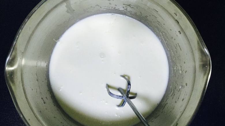 奶酪布丁,继续搅拌均匀;