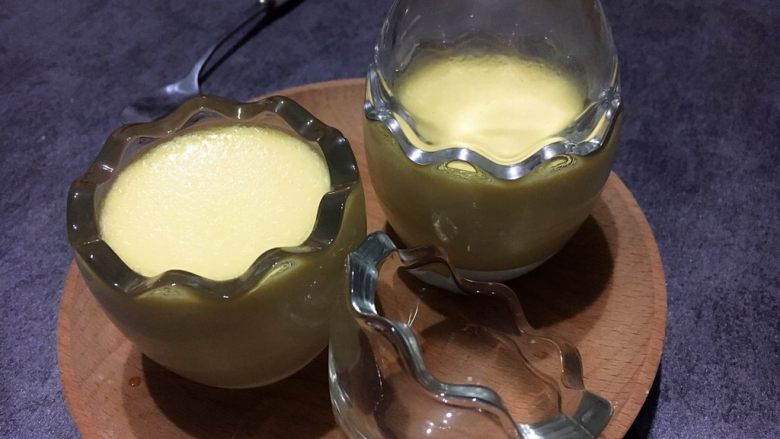 奶酪系列之:经典奶酪布丁,冰箱冷藏一夜味道会不同