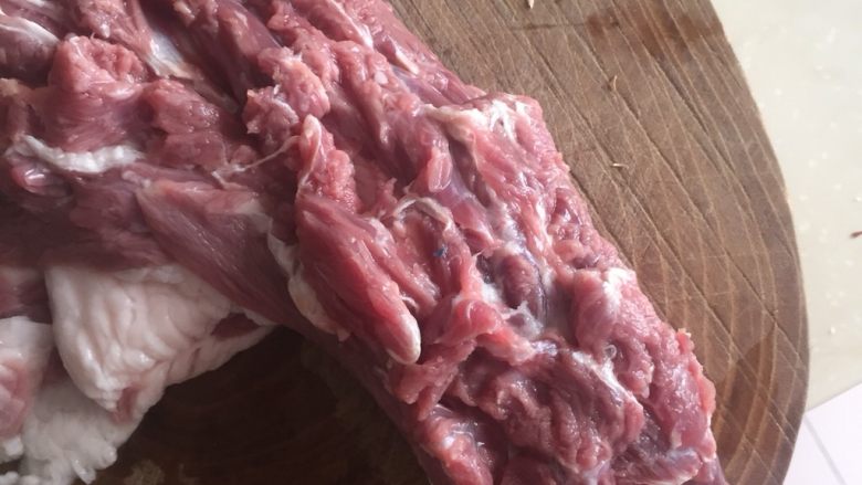 快手羊肉串(烤箱版),羊肉洗干净