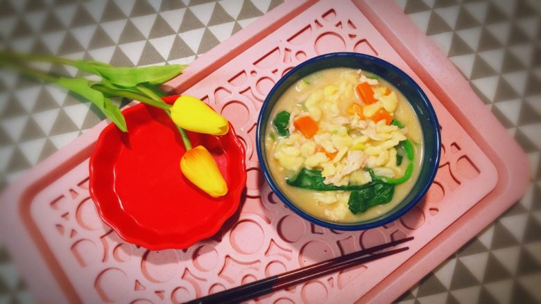 东北那旮沓的美食之●疙瘩汤,出锅了,看看这颜色,太好看了。