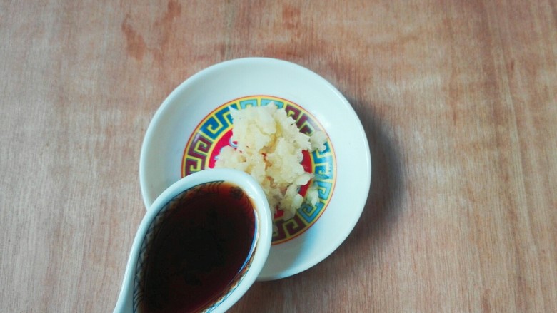 电饭锅美食+八椒香麻八戒大舌头,放进两勺香醋