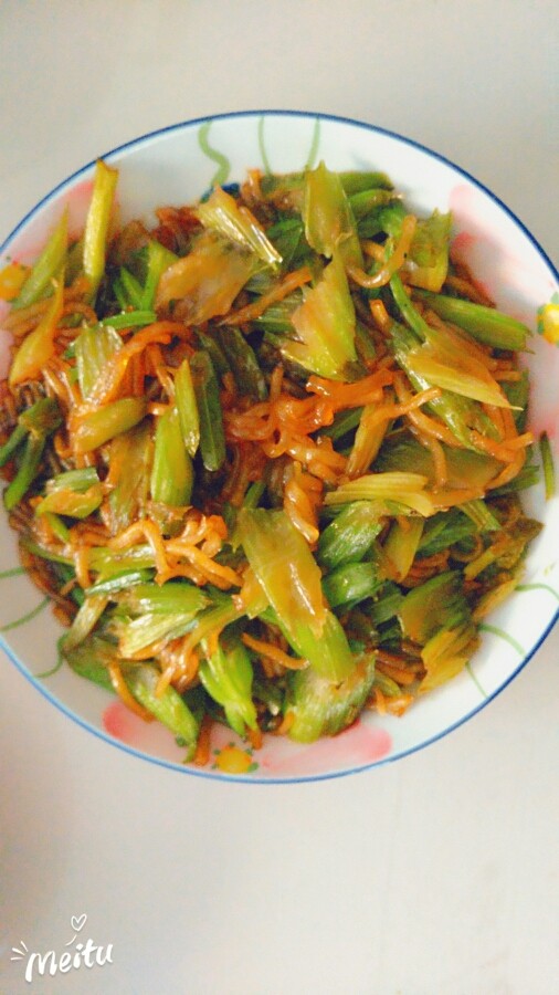 芹菜粉丝,出锅啦