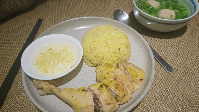 电饭煲+海南鸡饭,擺盤!添湯!開飯!