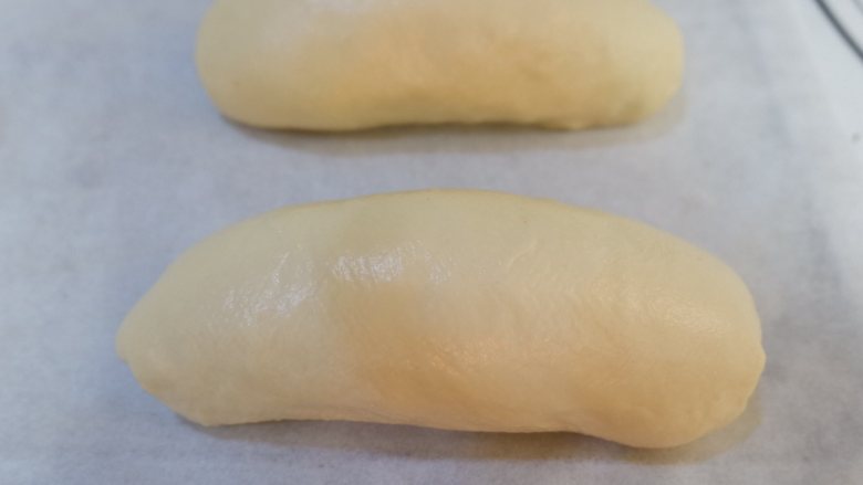 辣松，松多多面包卷,进行2次发酵，1.5倍大即可，不要发过度
