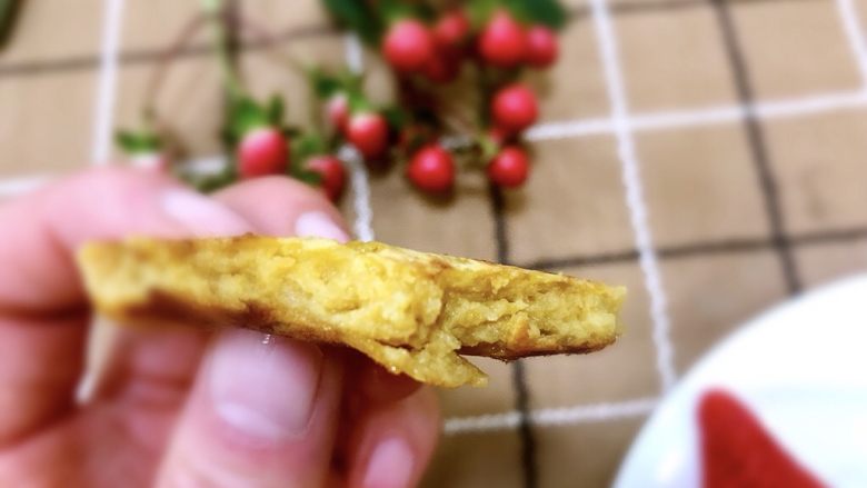 柿子饼,先尝一个试试味道吧,特别的松软,香甜可口😋