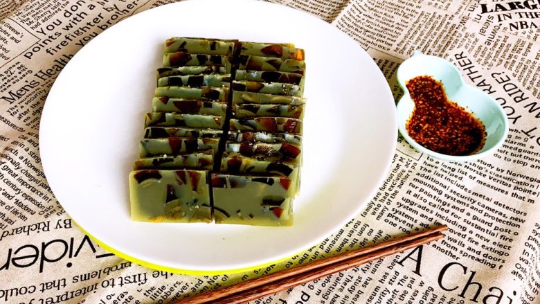 松花蛋肠,松花蛋肠可以吃了,口感劲道,非常好吃~