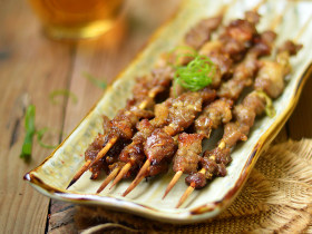 烤羊肉串