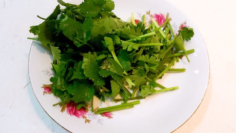 双色荞麦碗团,<a style='color:red;display:inline-block;' href='/shicai/ 131'>香菜</a>切小段